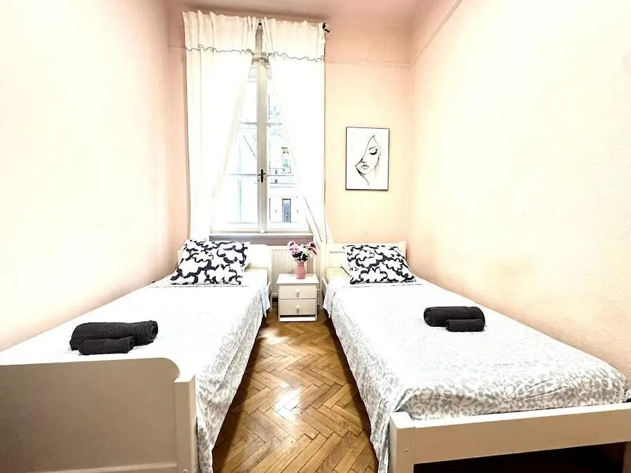 Y2 Central Station Central Flat Apartment Budapest