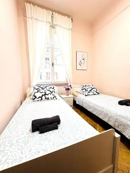 Y2 Central Station Central Flat Apartment Budapest