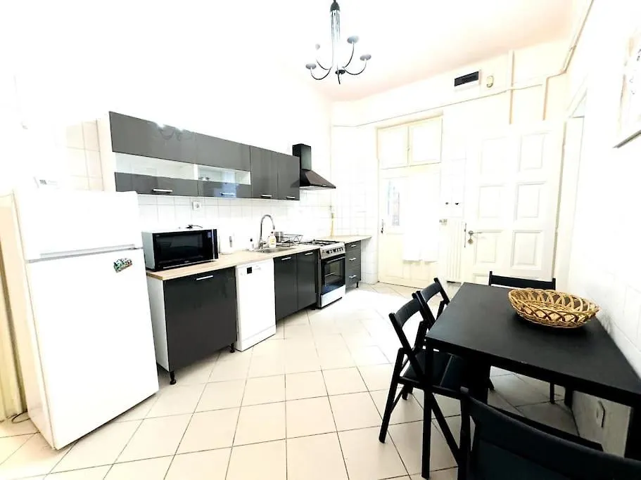 Y2 Central Station Central Flat Apartment Budapest 0*,  Hungary